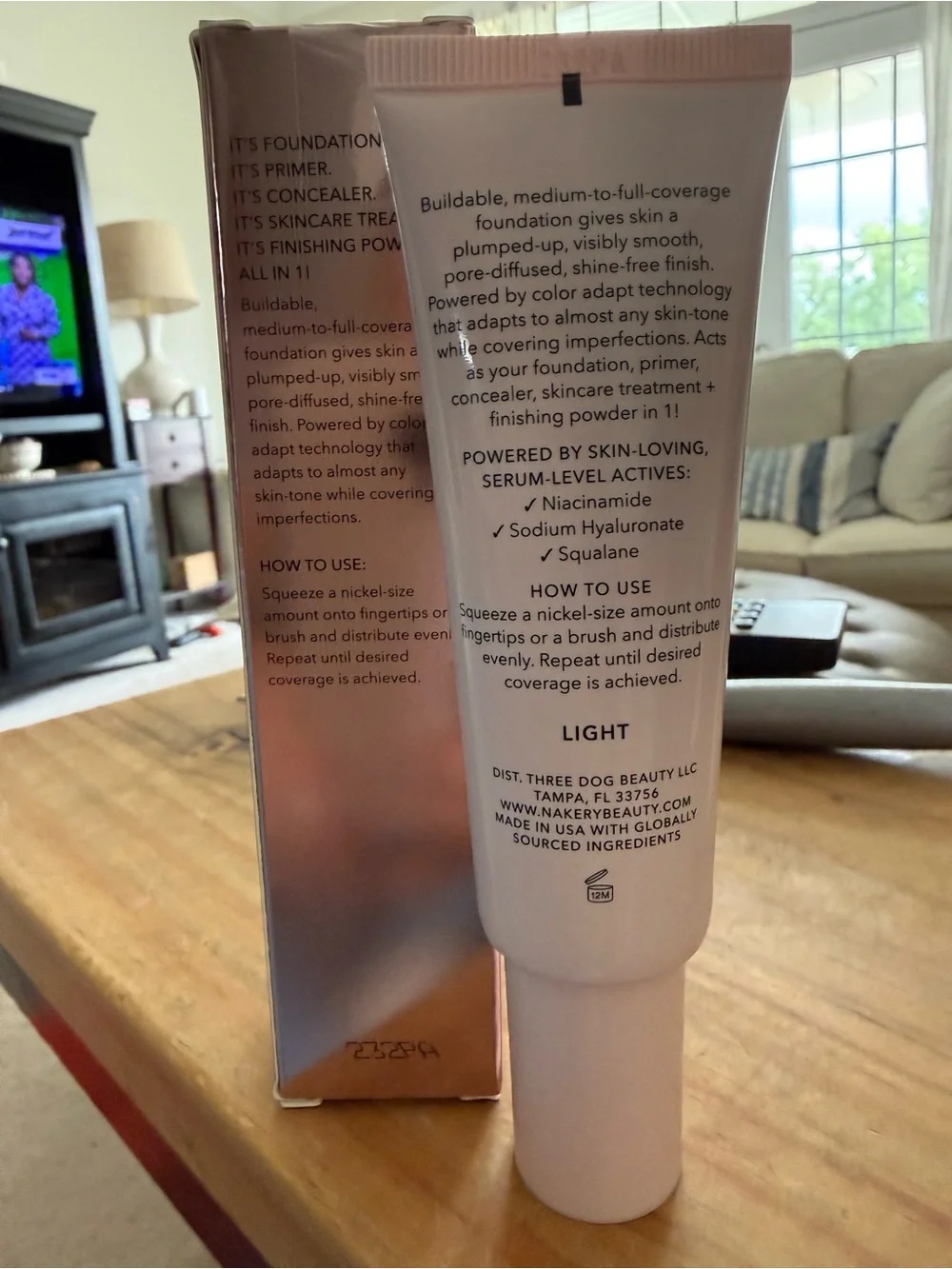 Plumping Velvet Serum-Infused Foundation - shade light
